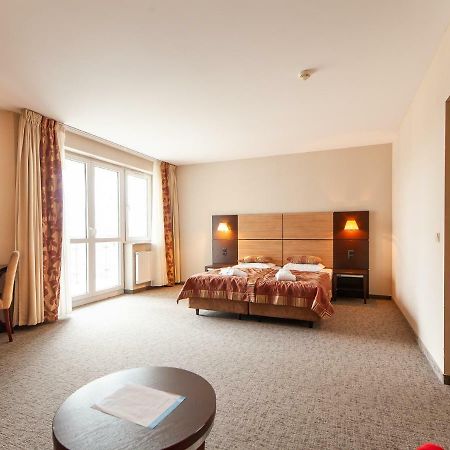 Apartament Hotelowy Delux W Kolobrzegu Ul Kosciuszki 16 Pobyt 7 Nocy 20 Procent Rabatu ,4 Dni 10 Procent Rabatu Kołobrzeg Exterior foto