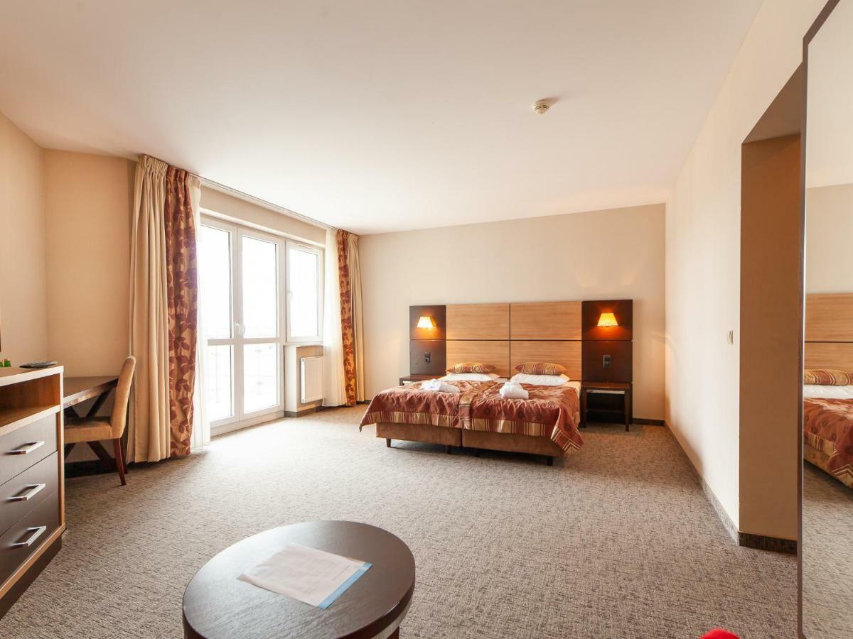 Apartament Hotelowy Delux W Kolobrzegu Ul Kosciuszki 16 Pobyt 7 Nocy 20 Procent Rabatu ,4 Dni 10 Procent Rabatu Kołobrzeg Exterior foto